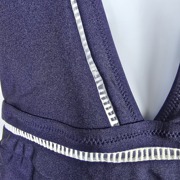 NWT Cupshe Women's One Piece Navy Plunging Neckline And Back White Inlay Small - Picture 4 of 12